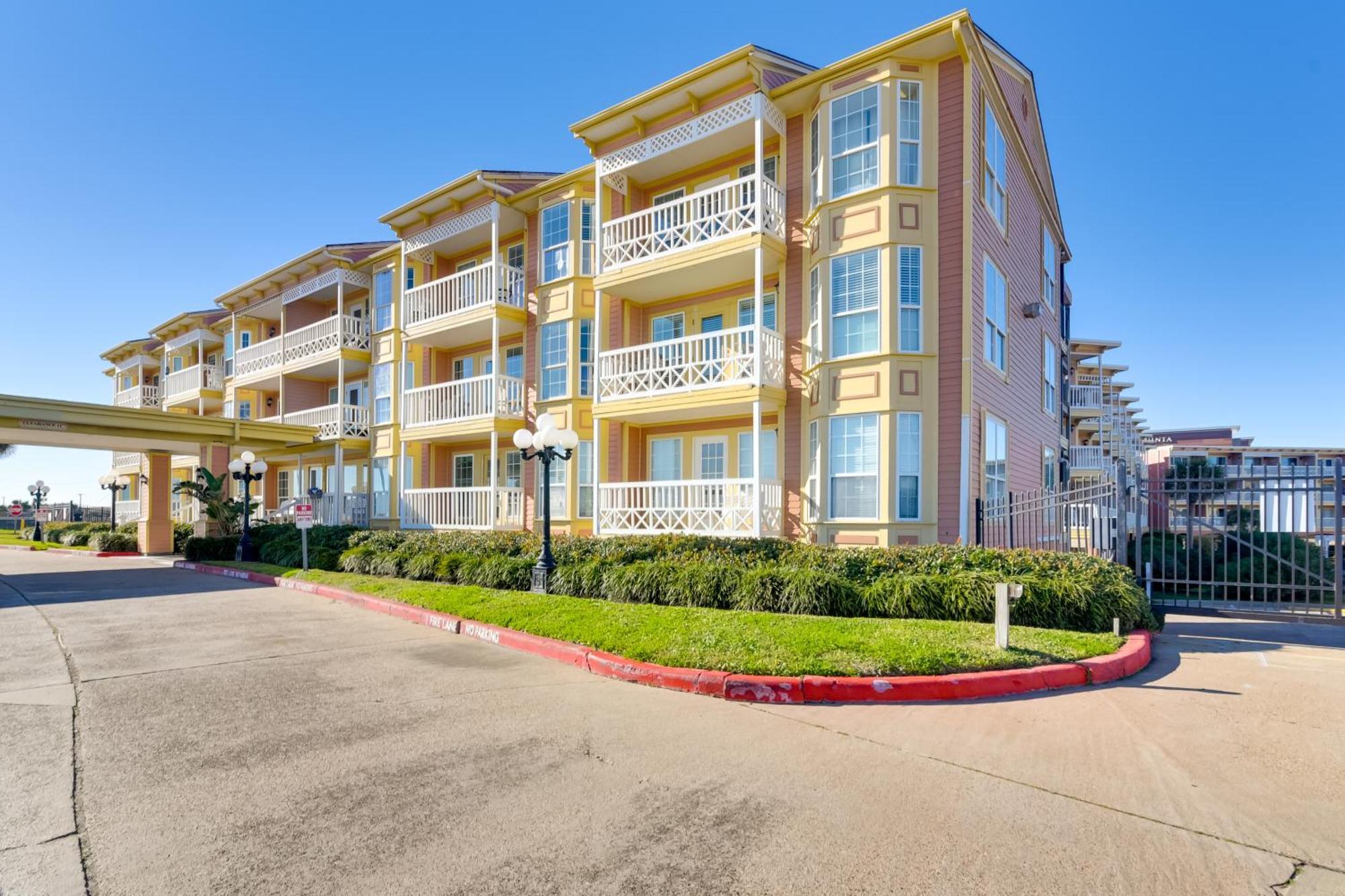 Coastal Galveston Condo Walk To Shoreline! Esterno foto