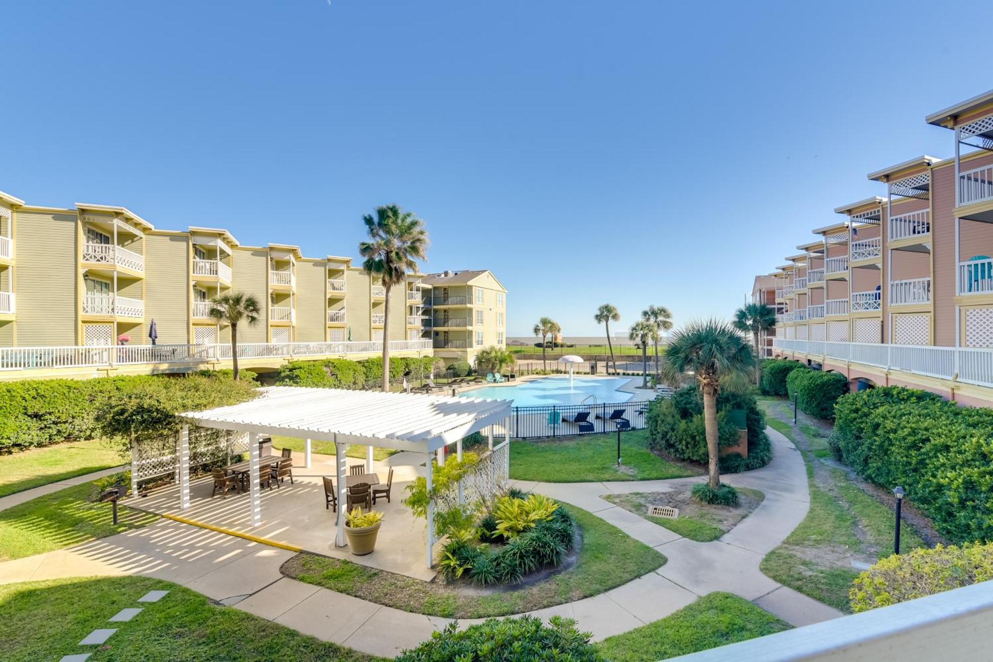 Coastal Galveston Condo Walk To Shoreline! Esterno foto
