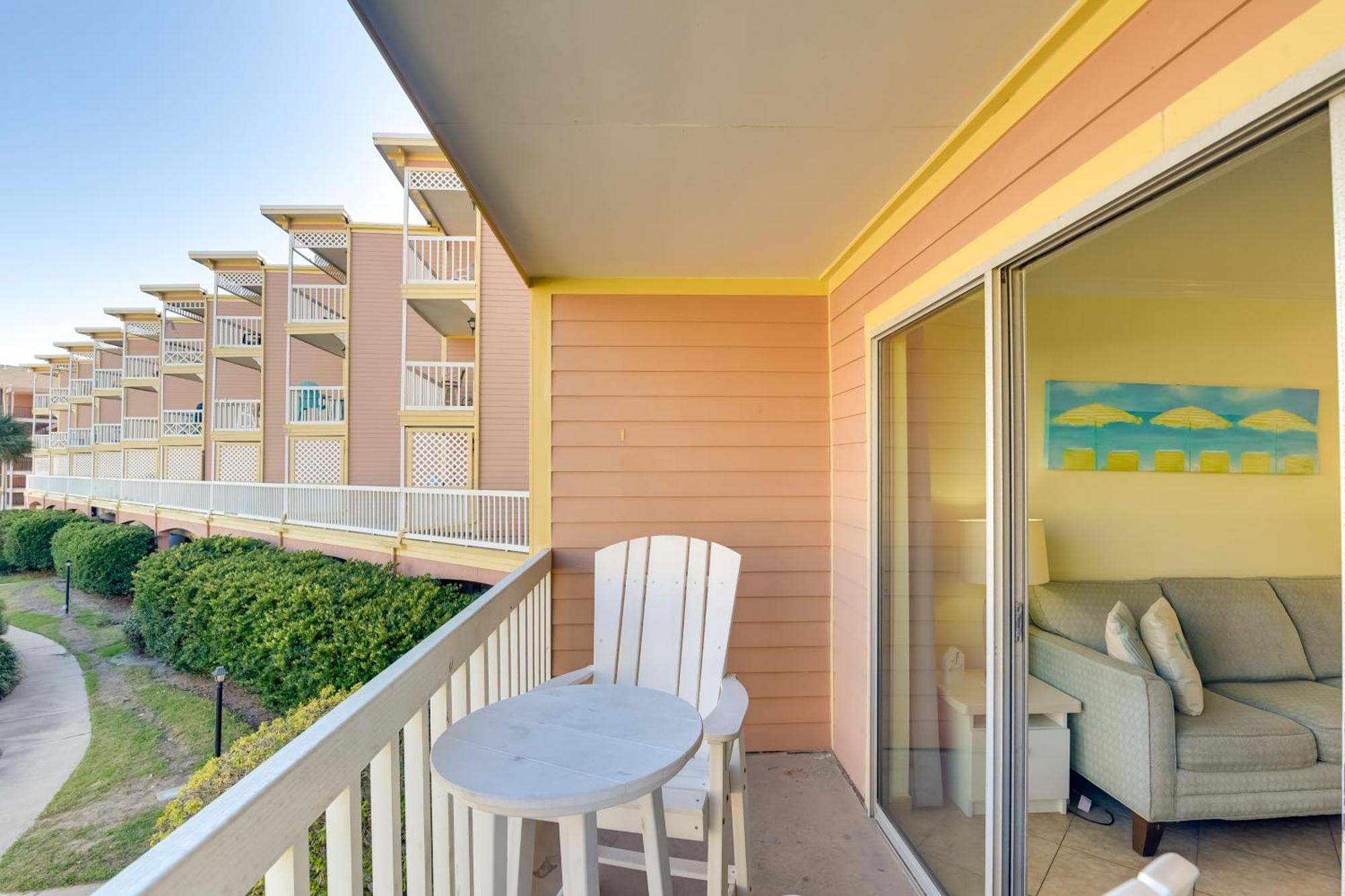 Coastal Galveston Condo Walk To Shoreline! Esterno foto